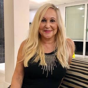 Meet your Posher, Robin